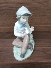 NAO/Lladro Boy With Dove