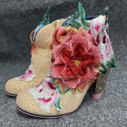 Irregular choice rows garden - irregular,
