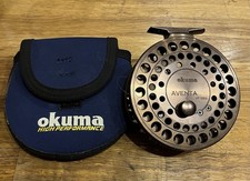 OKUMA Aventa VT1002 Center Pin Fishing Reel with Bag