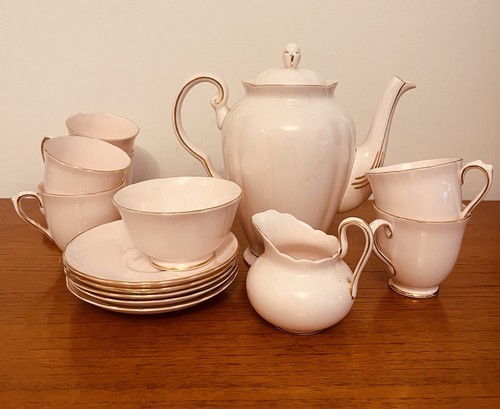 Tuscan fine bone - fine, tea