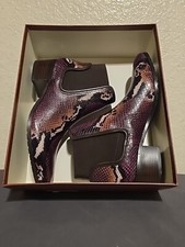 Donald Pliner Women's Dyla Snakeskin Leather Chelsea Booties!! Size US 7!! 🐍 