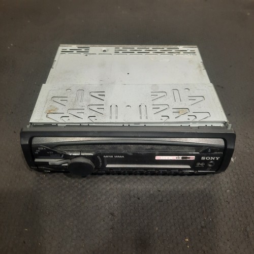 Sony stereo head unit - stereo,