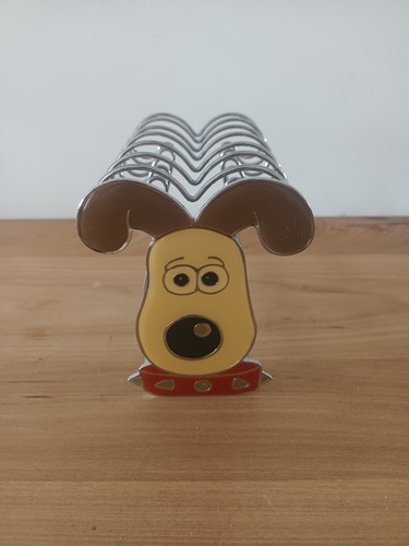 Wallace gromit enamel - wallace,