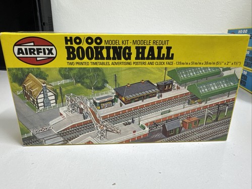 Airfix 03603 booking hall - booking,