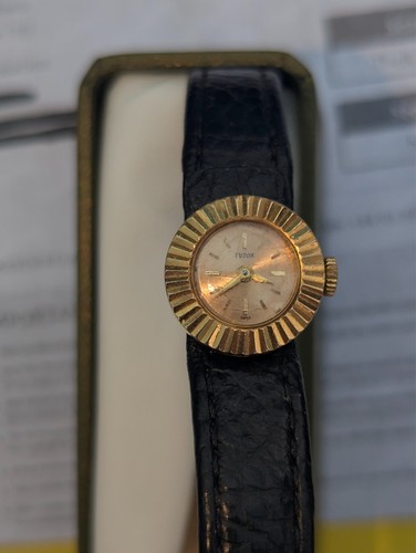 Tudor 18k gold - tudor,