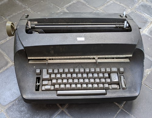 Vintage ibm selectric golf - selectric,
