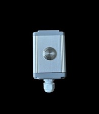 Clay pigeon traps release