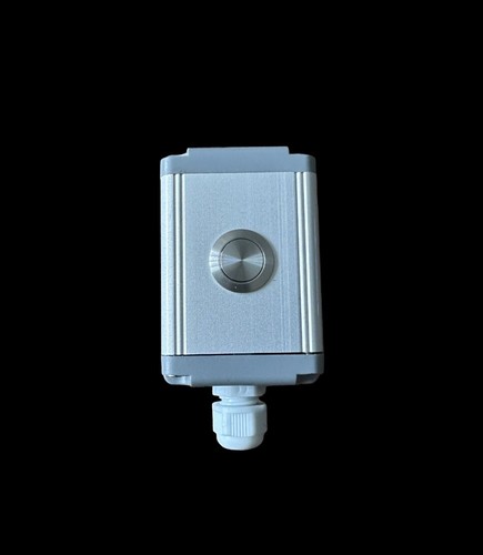 Clay pigeon traps release