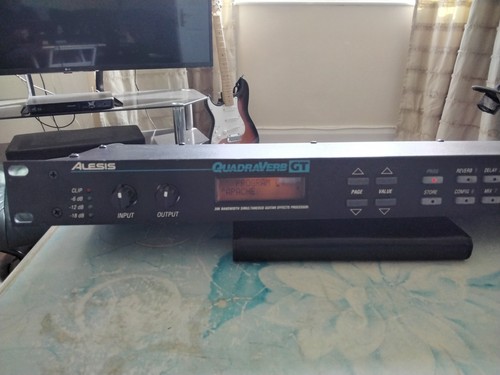 Guitar effects pedal - guitar,