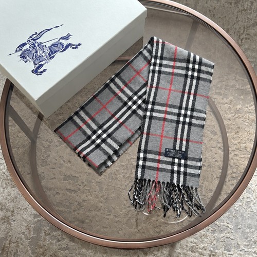 Burberry 100 lambswool check - 100%,