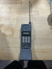 BT 90s Vintage Mobile Flip Phone F09SQD3961AG with Charger - Fully Working