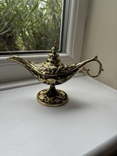 Ornate decorative lamp - , |