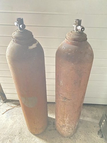 Gas oxygen nitrogen cylinder - nitrogen,