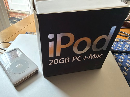 Apple ipod classic - 4th, gen