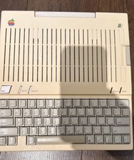 Apple IIc (UK keyboard