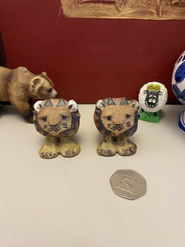 Vintage stoneware lion - vintage,