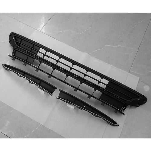 Front lower centre - lower,
