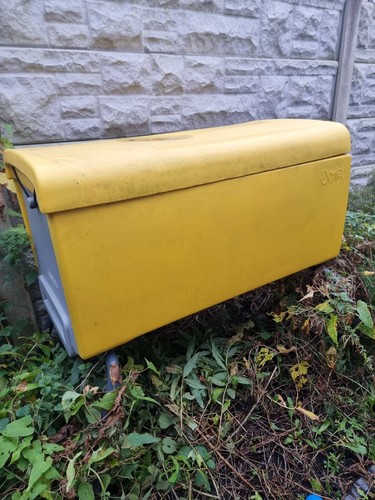 Bee hive beehaus omlet eglu - hive,