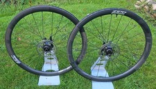 ZIPP 303 FIRECREST CARBON TUBELESS DISC WHEELSET SHIMANO 11/12 SPEED 700C
