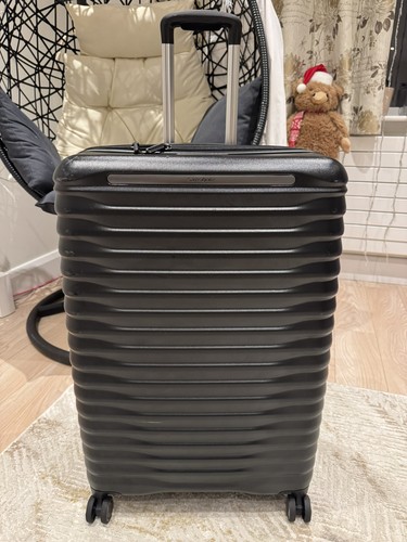 Samsonite large hard suitcase - large,