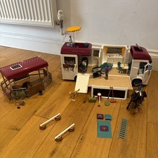 SCHLEICH Horse Club Lisa Transporter Playset – Horse Toy Trailer Set caravan 