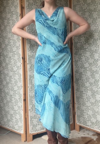 Blue pattern waves dress - blue,