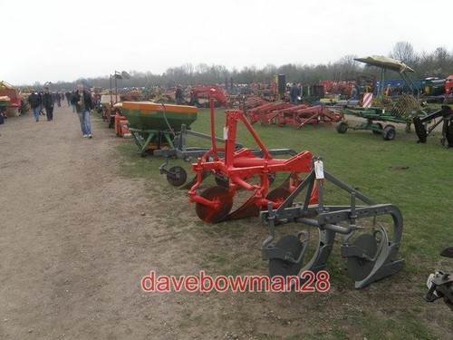 Photo ferguson plough at - ,