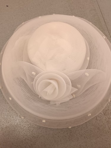 Stunning ivory ladies hat - stunning,