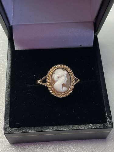 9ct yellow gold oval - gold,