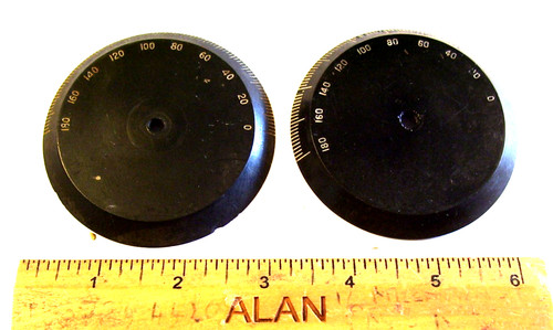 Pair black bakelite dials - black,