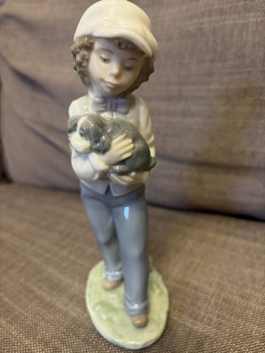 Nao lladro porcelain - by,