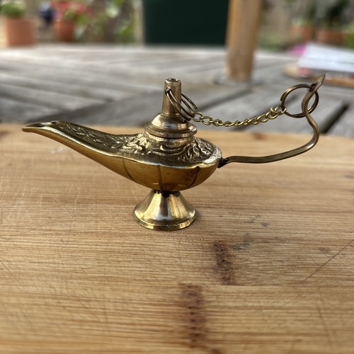 Tiny aladdin style genie lamp - tiny,