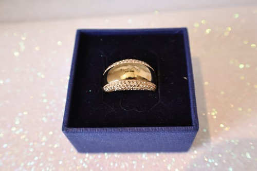 Authentic swarovski pebble - authentic,