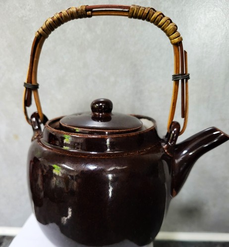 Brown glazed white - a,
