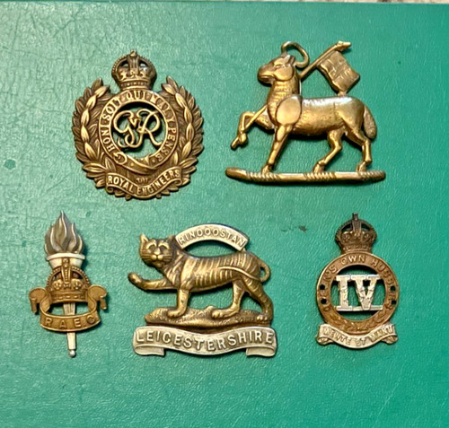 Vintage military cap badges - 5,
