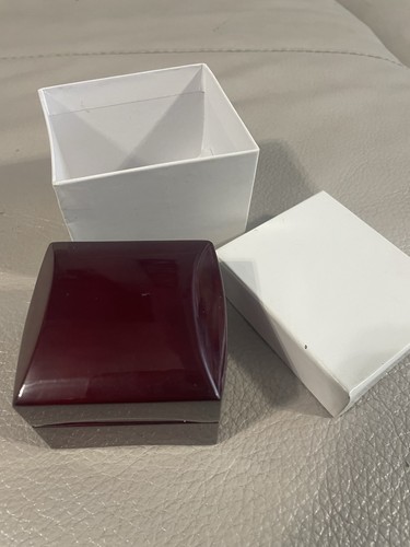 Luxury red wooden ring - wooden, box