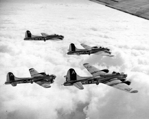 Boeing flying fortress - b-17,