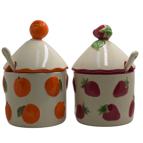 Ceramic jam pot with - x, lids
