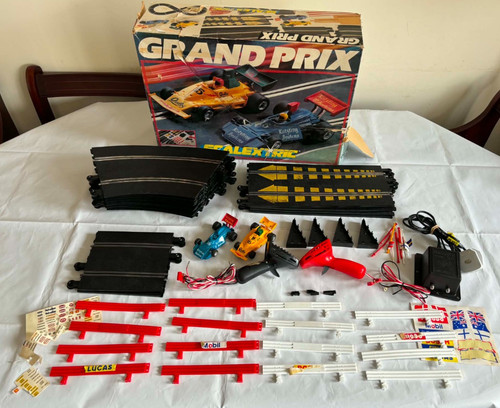 Vintage scalextric grand - grand, prix