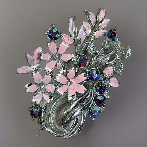 Vintage exquisite brooch - exquisite,