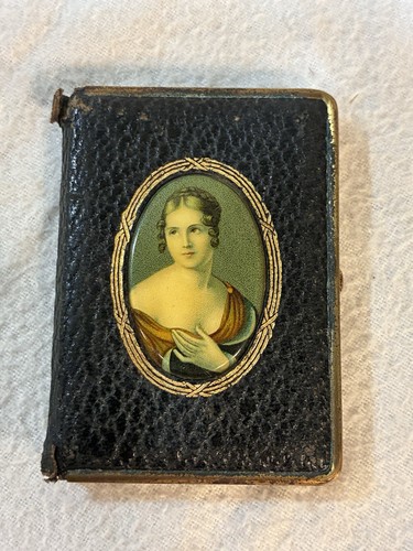 Antique mondaine compact - antique,