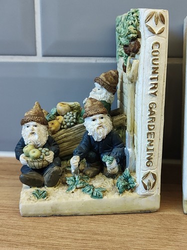 Vintage country gardening - 'country, gardening'