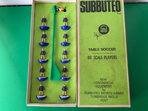 Subbuteo team ref 42 - team,