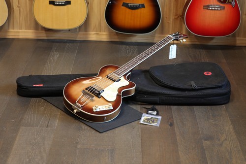Minty hofner club bass made - minty!,