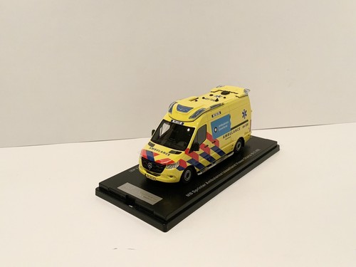 Mercedes benz sprinter - 1/43,