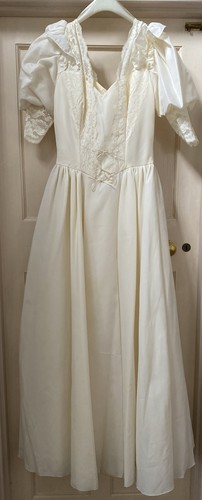 Retro 1980s ivory wedding - retro,