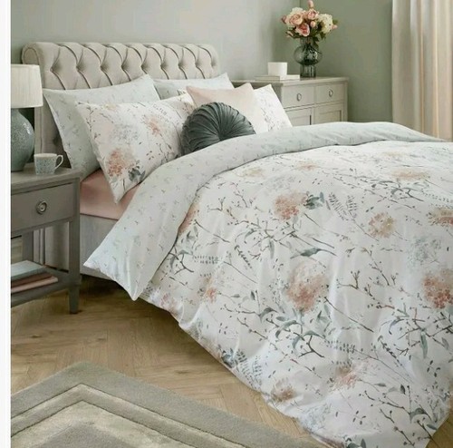Laura ashley pallington - laura,