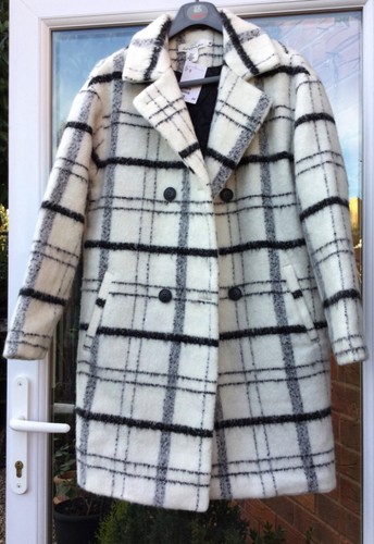 Bnwt black cream wool - bnwt,