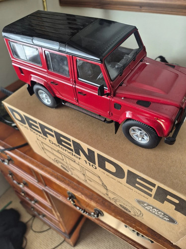 Scale model land rover - land,