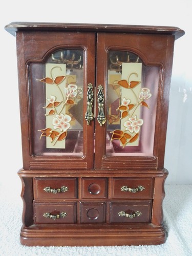 Large vintage wooden jewelry - `large,